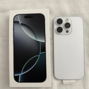 iPhone 16 pro white titanium 128gb unlocked